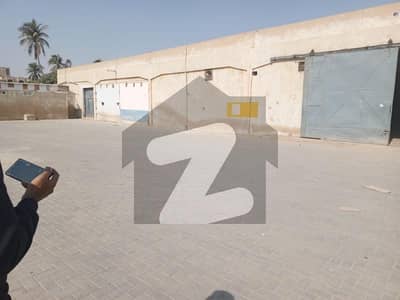 ON MAIN ROAD Plot For Sale With 12 POUND GAS ROOM