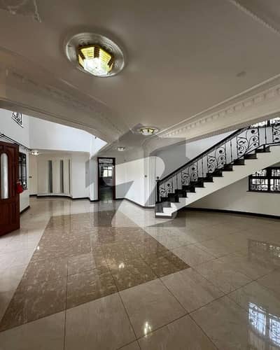 Magnificent 8-Bed Residence In Prime F-8 Location - CDA Transfer
