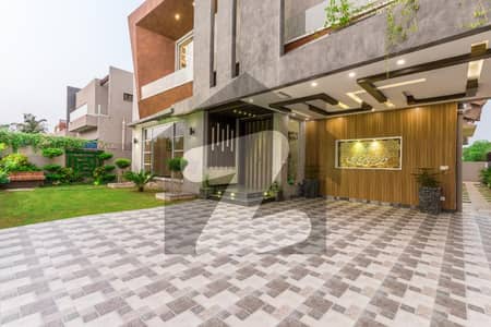 ڈی ایچ اے فیز 7 - بلاک ایس فیز 7,ڈیفنس (ڈی ایچ اے),لاہور میں 5 کمروں کا 1 کنال مکان 6.45 کروڑ میں برائے فروخت۔ ڈی ایچ اے فیز 7 - بلاک ایس فیز 7,ڈیفنس (ڈی ایچ اے),لاہور میں 5 کمروں کا 1 کنال مکان 6.45 کروڑ میں برائے فروخت۔