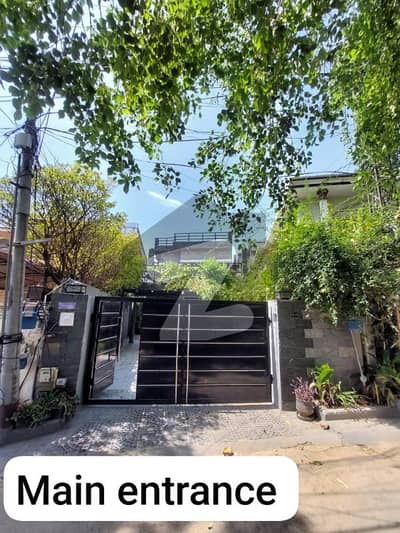 10 Marla Well Maintained Double Story House Available For Sale In Tulsa Road Lalazar