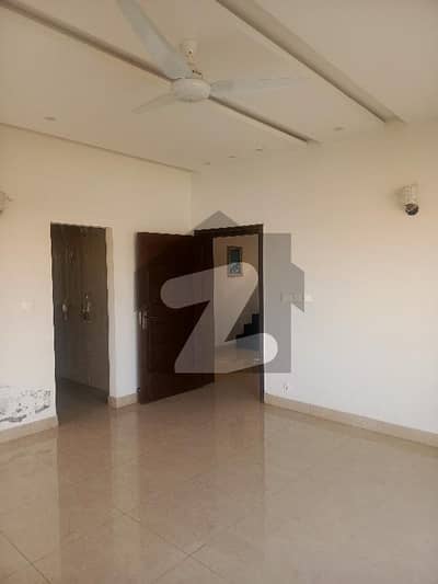 Lower Portion For Rent