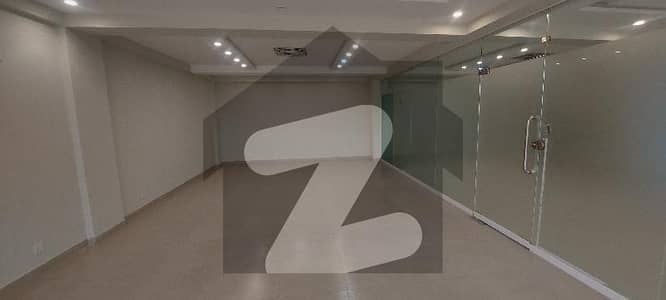 ڈی ایچ اے ڈیفینس فیز 2 ڈی ایچ اے ڈیفینس,اسلام آباد میں 4 مرلہ دفتر 58.0 ہزار میں کرایہ پر دستیاب ہے۔