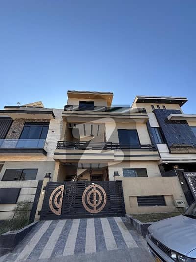 Designer 5 Marla House For Sale