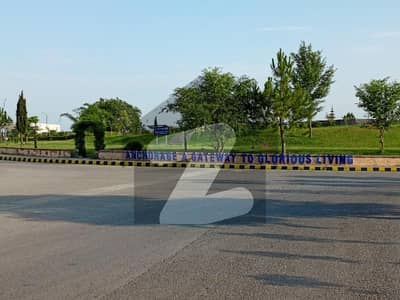 Next To Corner 1 Kanal Plot On 60 Feet Wide Road In Block L