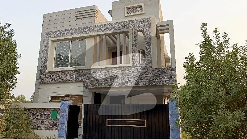 D Block 8 Marla House For Sale D Block 8 Marla House For Sale