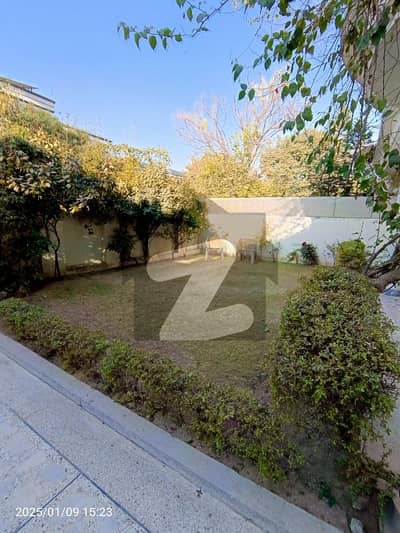 F11 Mind Blowing Location What A Outstanding Full House For Rent