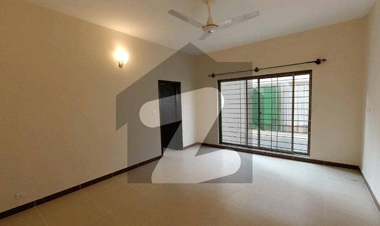Bahria Town - Precinct 29 500 Square Yards House Up For sale Bahria Town - Precinct 29 500 Square Yards House Up For sale