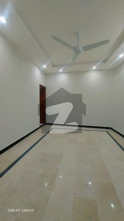گرین ایونیو اسلام آباد میں 4 کمروں کا 5 مرلہ مکان 2.6 کروڑ میں برائے فروخت۔