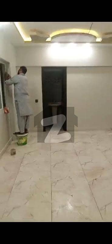 رائل8 آئیکون گلشنِ اقبال ٹاؤن,کراچی میں 3 کمروں کا 7 مرلہ فلیٹ 2.6 کروڑ میں برائے فروخت۔