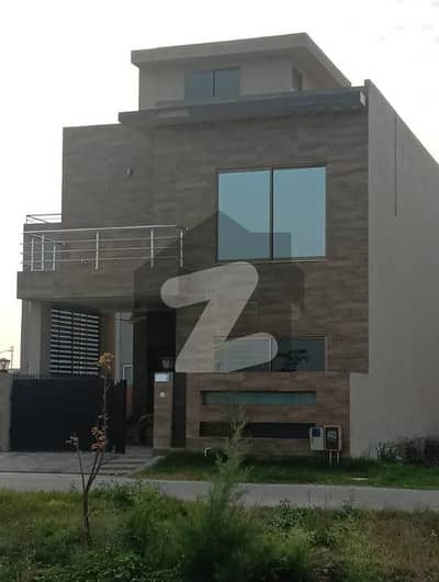 5 Marla House For Sale In DHA Lahore 9 Town Near Park