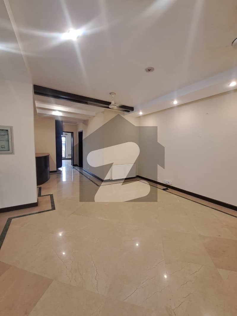 Stunning 6 Bedroom Full House For Rent! Features: