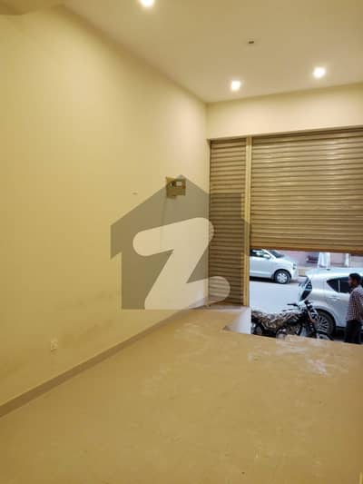 راحت کمرشل ایریا ڈی ایچ اے فیز 6,ڈی ایچ اے ڈیفینس,کراچی میں 4 مرلہ دکان 1.5 کروڑ میں برائے فروخت۔