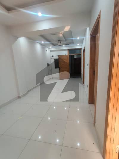 ای ۔ 11 اسلام آباد میں 3 کمروں کا 6 مرلہ فلیٹ 70.0 ہزار میں کرایہ پر دستیاب ہے۔