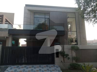 ڈی ایچ اے فیز 8 سابقہ ایئر ایوینیو ڈی ایچ اے فیز 8,ڈی ایچ اے ڈیفینس,لاہور میں 4 کمروں کا 10 مرلہ مکان 5.5 کروڑ میں برائے فروخت۔ ڈی ایچ اے فیز 8 سابقہ ایئر ایوینیو ڈی ایچ اے فیز 8,ڈی ایچ اے ڈیفینس,لاہور میں 4 کمروں کا 10 مرلہ مکان 5.5 کروڑ میں برائے فروخت۔