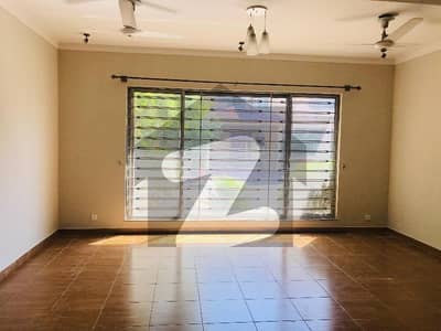 Dha Defence Villa For Sale (Corner)