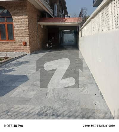 ای ۔ 7 اسلام آباد میں 4 کمروں کا 1 کنال مکان 11.5 لاکھ میں کرایہ پر دستیاب ہے۔