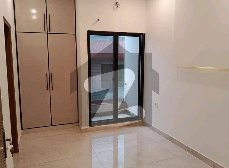 House For Sale In Rs. 15500000/- House For Sale In Rs. 15500000/-