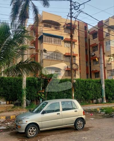 FLAT FOR SALE IN GULSHAN E IQBAL BLOCK 14 OPP NATIONAL STADIUM