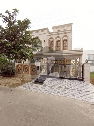 10 Marla Brand New Luxury House for Sale in Bankers Avenue Society, Bedian Road, Lahore