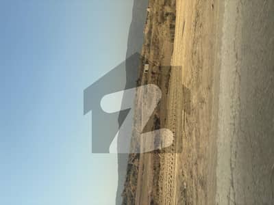 مارگلہ انکلیو مارگلہ ایونیو,اسلام آباد میں 1 کنال رہائشی پلاٹ 6.0 کروڑ میں برائے فروخت۔