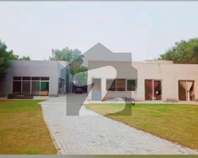 8 Kanal Farm House For Sale