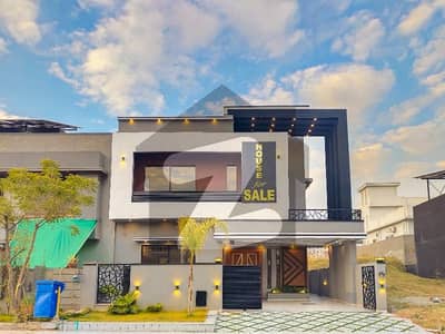 Designer House With Amazing Finishing Designer House With Amazing Finishing