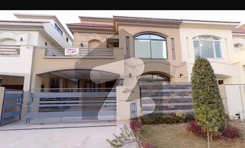 Best Offer 10 Marla House For Sale