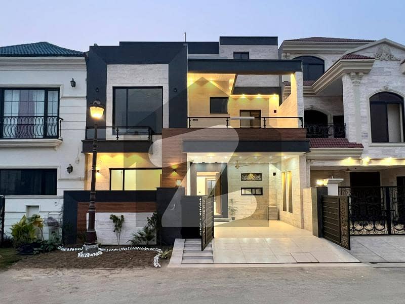 8 Marla 6 Beds Prime Location Near To Commercial Brand New House For Sale In Lake City Sector M-1 8 Marla 6 Beds Prime Location Near To Commercial Brand New House For Sale In Lake City Sector M-1