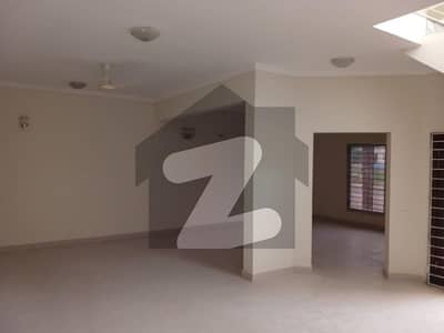 Quaid Villa (PRECINCT 2) 200 Square Yards Near gallery ,masjid 1.5 km from main gate of Bahria Town Karachi