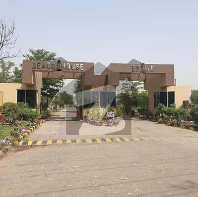 بیکن ہاؤس سوسائٹی لاہور میں 1 کنال رہائشی پلاٹ 2.4 کروڑ میں برائے فروخت۔