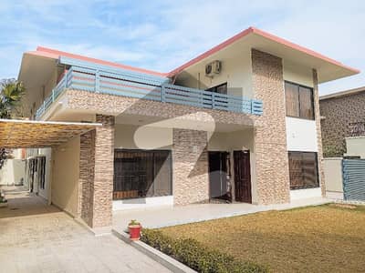 Upper portion Available For Rent In F-7/4 Islambad