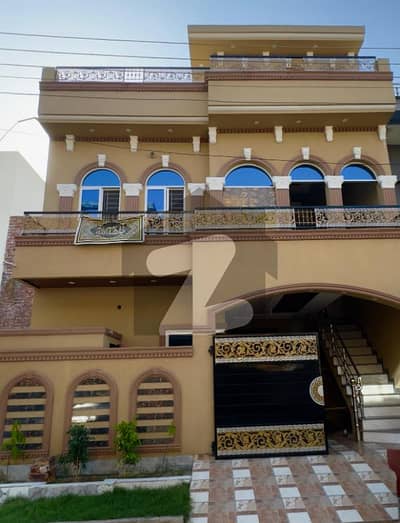 5 MARLA HOUSE FOR SALE IN EDEN BOULEVARD SOCIETY MAIN COLLEGE ROAD