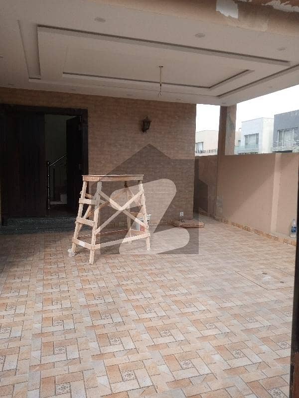 10 MARLA CORNER HOUSE FOR RENT 10 MARLA CORNER HOUSE FOR RENT