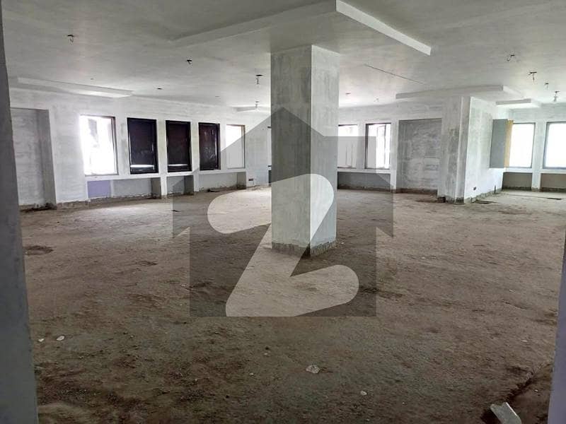 Building For Sale On Main 320 Feet Road Building For Sale On Main 320 Feet Road