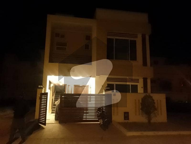 بحریہ ٹاؤن فیز 8 ۔ بلاک ایم بحریہ ٹاؤن فیز 8,بحریہ ٹاؤن راولپنڈی,راولپنڈی میں 3 کمروں کا 5 مرلہ مکان 60.0 ہزار میں کرایہ پر دستیاب ہے۔ بحریہ ٹاؤن فیز 8 ۔ بلاک ایم بحریہ ٹاؤن فیز 8,بحریہ ٹاؤن راولپنڈی,راولپنڈی میں 3 کمروں کا 5 مرلہ مکان 60.0 ہزار میں کرایہ پر دستیاب ہے۔