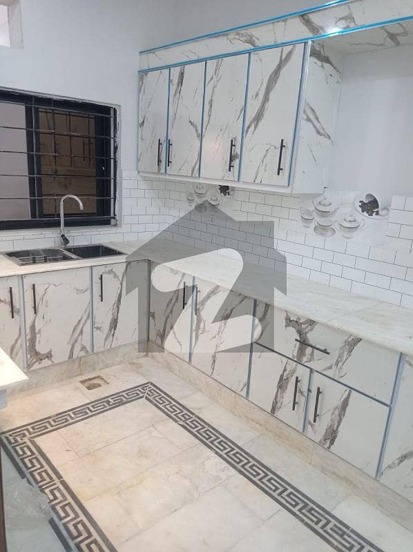 5 MARLA UPPER PORTION AVAILABLE FOR RENT