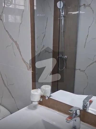 عسکری 6 پشاور میں 4 کمروں کا 13 مرلہ فلیٹ 3.05 کروڑ میں برائے فروخت۔