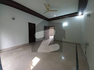 ONE KANAL BEAUTIFULL UPPER PORTION FOR RENT IN DHA DEFANCE