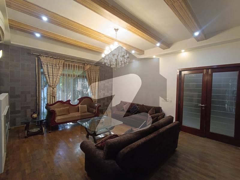 DHA Phase 5 1kanal Lawish Furnished House Available for Short and long Stay DHA Phase 5 1kanal Lawish Furnished House Available for Short and long Stay