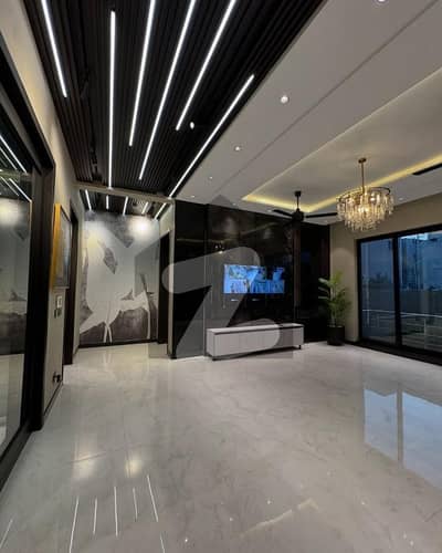 Affordable Luxurious Home Triple-Storey House Featuring 7 Bedrooms ,Prime Location. Affordable Luxurious Home Triple-Storey House Featuring 7 Bedrooms ,Prime Location.