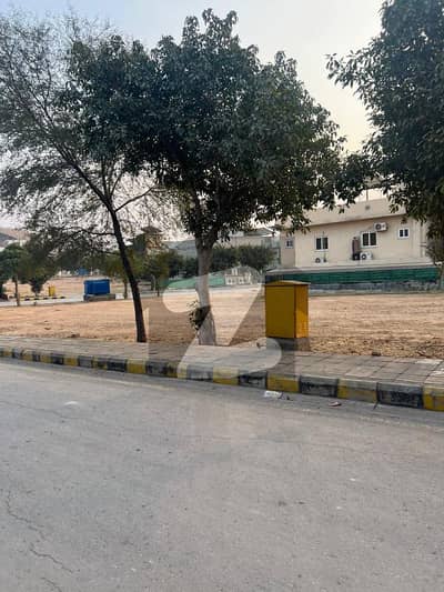 بحریہ ٹاؤن فیز 8 ۔ بلاک آئی بحریہ ٹاؤن فیز 8,بحریہ ٹاؤن راولپنڈی,راولپنڈی میں 10 مرلہ رہائشی پلاٹ 95.0 لاکھ میں برائے فروخت۔ بحریہ ٹاؤن فیز 8 ۔ بلاک آئی بحریہ ٹاؤن فیز 8,بحریہ ٹاؤن راولپنڈی,راولپنڈی میں 10 مرلہ رہائشی پلاٹ 95.0 لاکھ میں برائے فروخت۔