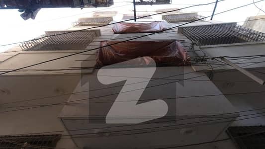 گلشن اقبال - بلاک 13-ڈی2 گلشنِ اقبال,گلشنِ اقبال ٹاؤن,کراچی میں 11 کمروں کا 4 مرلہ عمارت 3.0 کروڑ میں برائے فروخت۔ گلشن اقبال - بلاک 13-ڈی2 گلشنِ اقبال,گلشنِ اقبال ٹاؤن,کراچی میں 11 کمروں کا 4 مرلہ عمارت 3.0 کروڑ میں برائے فروخت۔