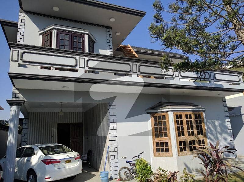 IDEAL LOCATION HOUSE AVAILABLE FOR SALE