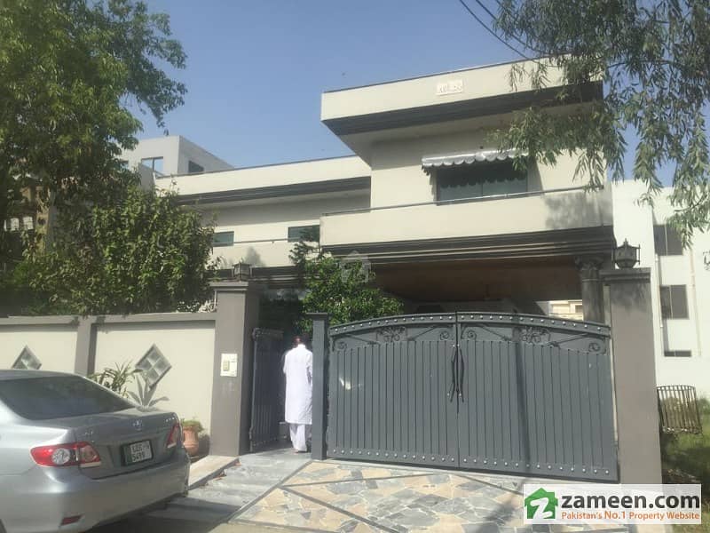 Nasheman Iqbal Phase 1 Kanal House