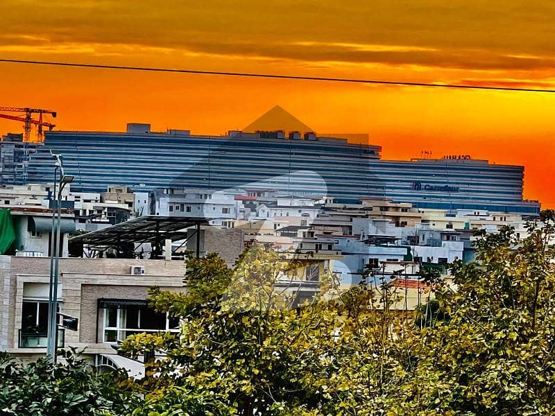 KANAL PLOT SECTOR E WALKING DISTANCE FROM MCDONDLS ROUND ABOUT KANAL PLOT SECTOR E WALKING DISTANCE FROM MCDONDLS ROUND ABOUT