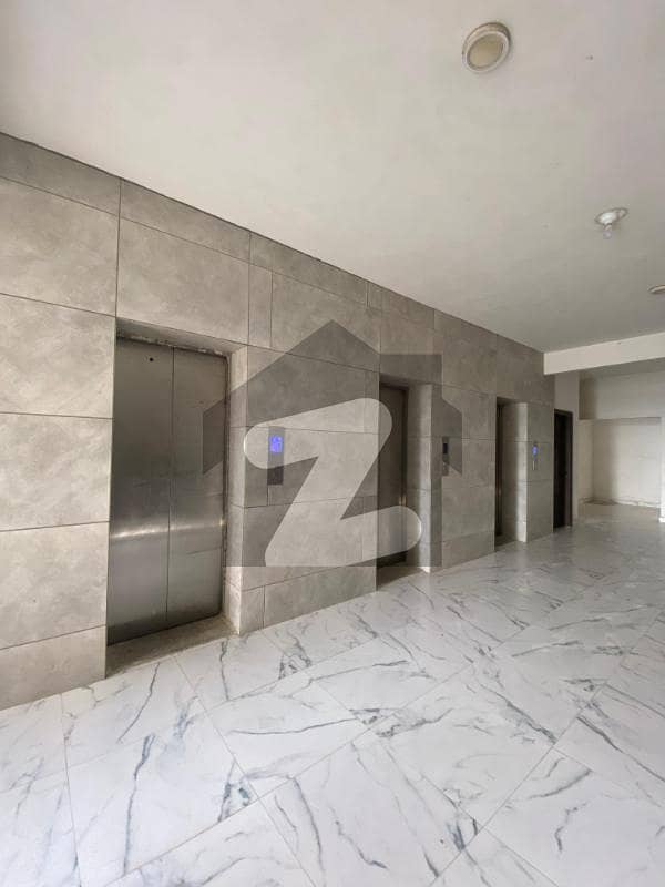 Stunning 4 Bedroom Apartment in Prime Location Stunning 4 Bedroom Apartment in Prime Location