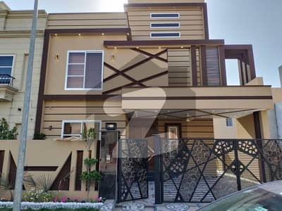 10 MARLA HOUSE AVAILABLE FOR SALE IN CANAL GARDEN NEAR BAHRIA TOWN LAHORE