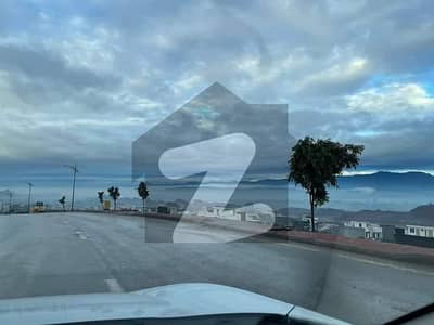 بحریہ انکلیو - سیکٹر سی1 ایکسٹینشن بحریہ انکلیو,بحریہ ٹاؤن,اسلام آباد میں 10 مرلہ رہائشی پلاٹ 1.4 کروڑ میں برائے فروخت۔