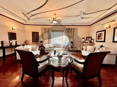 1 Kanal House For Sale In DHA. Phase 4, Block. HH,