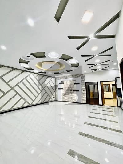 Brand New 2nd Floor with Roof 3 Bed Dd Luxury Size 260 Yards